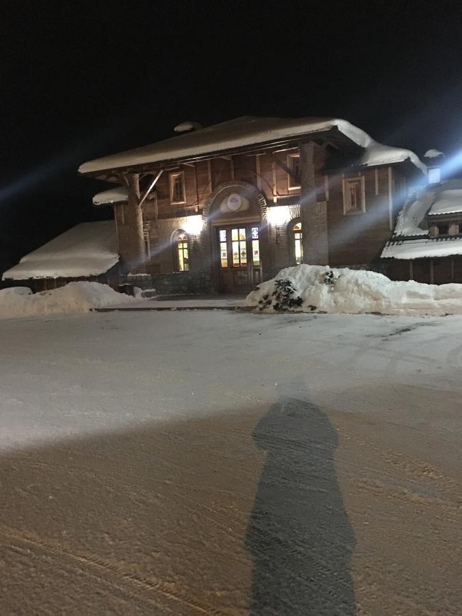 Vila Nacionalna Kuca Bajo Mackat Exteriér fotografie
