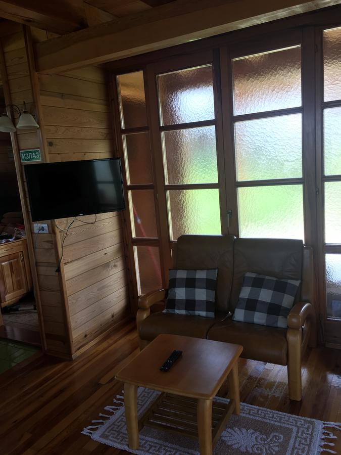 Vila Nacionalna Kuca Bajo Mackat Exteriér fotografie