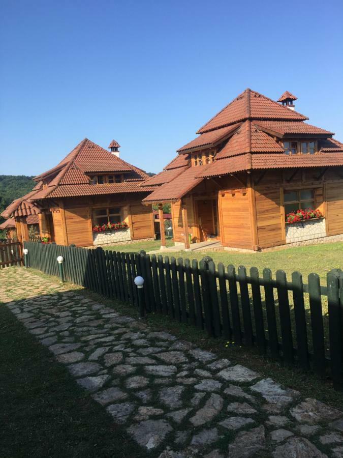Vila Nacionalna Kuca Bajo Mackat Exteriér fotografie